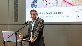 India Board Karlsruhe 20.07.2023 in der Sparkasse Karlsruhe. 
Netzwerktreffen mit Vorträgen zum Thema Indien.