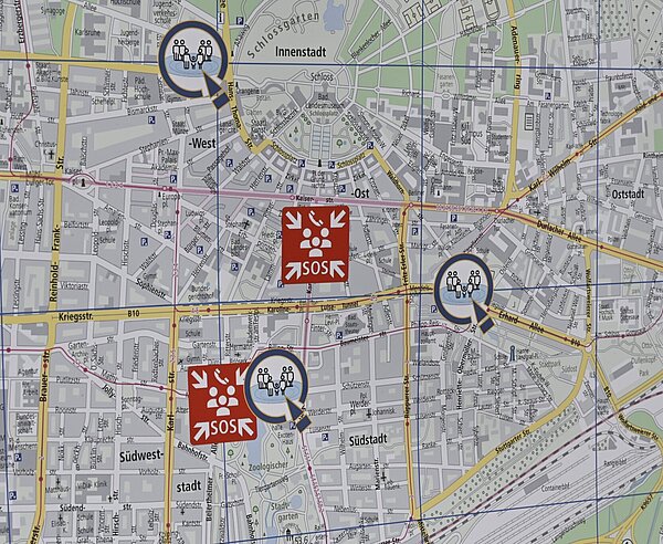 Eine Karte zeigt die Notfalltreffpunkte im Stadtgebiet.