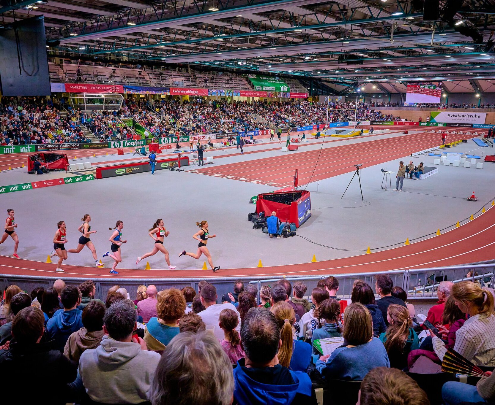 Blick in die Europahalle während des Init Indoor Meetings 2025