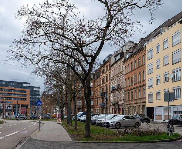 Blick auf den zu benennenden Platz in der Kapellenstraße