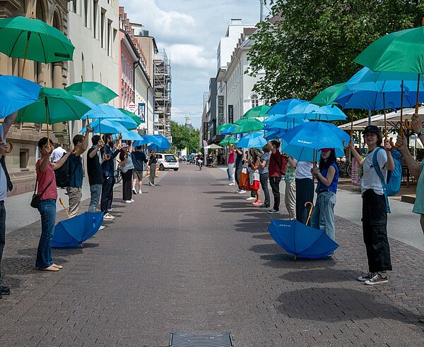 Ein „Entsiegelungs-Freshmob” warb vergangenen Sommer in der ­Herrenstraße für das Innenstadt-Konzept.