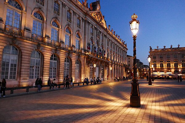 Die Place Stanislas ist der zentrale Hauptplatz der Karlsruher Partnerstadt Nancy