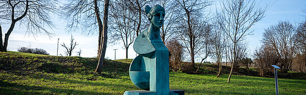 Eine Skulptur im Skulpturenpark in Grünwettersbach