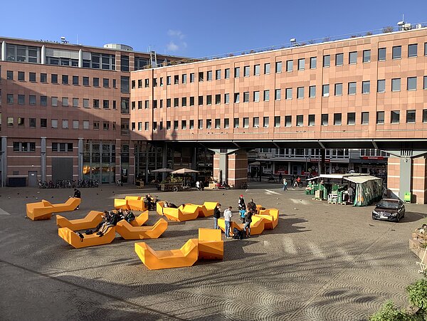 Möblierung Kronenplatz