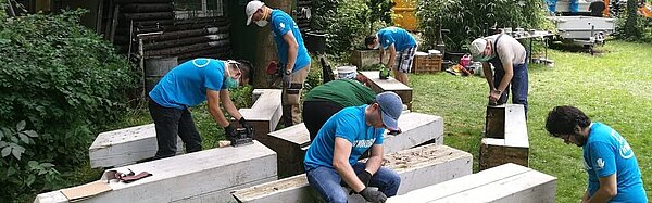 Ein IT-Unternehmen setzt den Vogelpark Neureut instand.