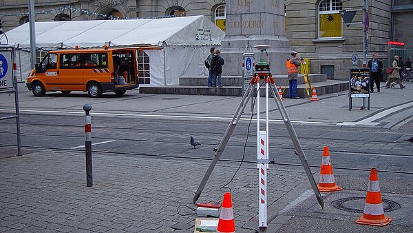 Vermessungsgerät am Europaplatz 