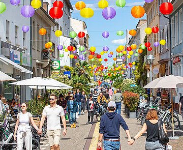 Die Karlsruher Waldstraße ist für ihre festliche Stimmung bekannt.