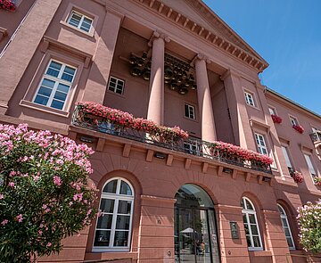 Symbolbild Marktplatz, Rathaus