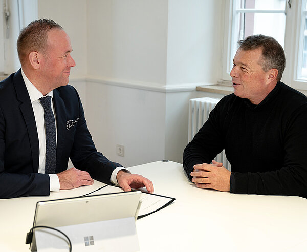 Bürgermeister Daniel Fluhrer und Klaus Lehmann