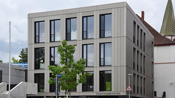 Abbildung des Gebäudes der Stadtteilbibliothek Grötzingen