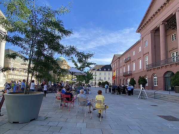 Die Hornklasse der Hochschule für Musik sorgte an einem sommerlichen Freitagabend für besondere Klangerlebnisse im Herzen der Stadt.