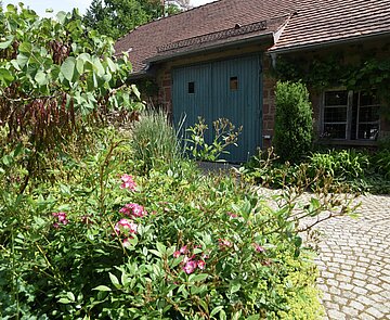 Der Innenhof des Hofs im Stupfericher Weg 13.