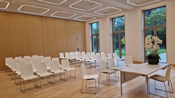 Das Bild zeigt den Karl-Friedrich-Saal I im Markgräflichen Palais Karlsruhe.