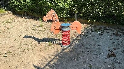 Foto Spielplatz in der Kleingartenanlage in der Hermann-Schneider-Allee