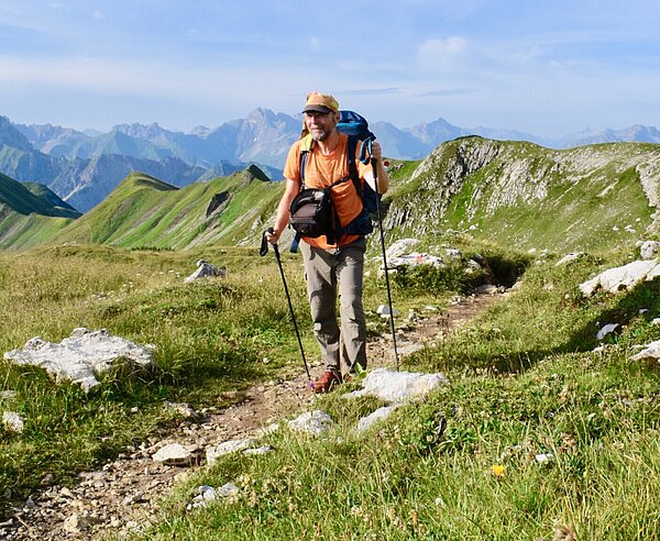 Autor Günter Kromer auf einer seiner Wanderungen.