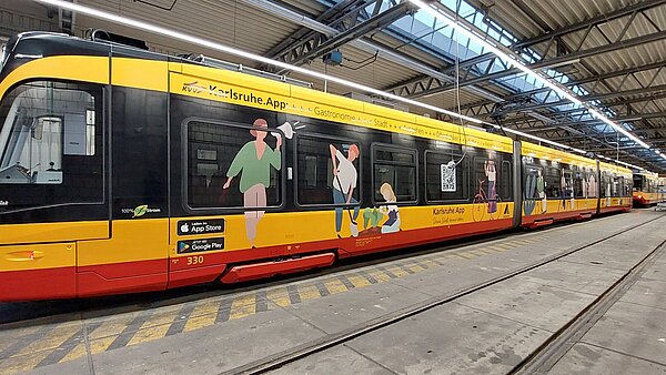 Karlsruhe.App Straßenbahnwerbung