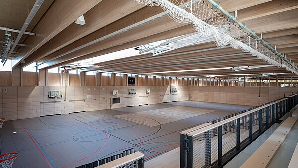 neue  zweifach-Dreifeldsporthalle , Innenansichten