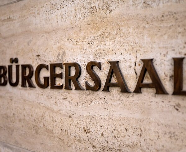 Schriftzug "Bürgersaal"