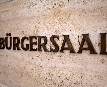 Schriftzug "Bürgersaal"