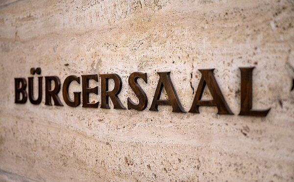 Schriftzug "Bürgersaal"