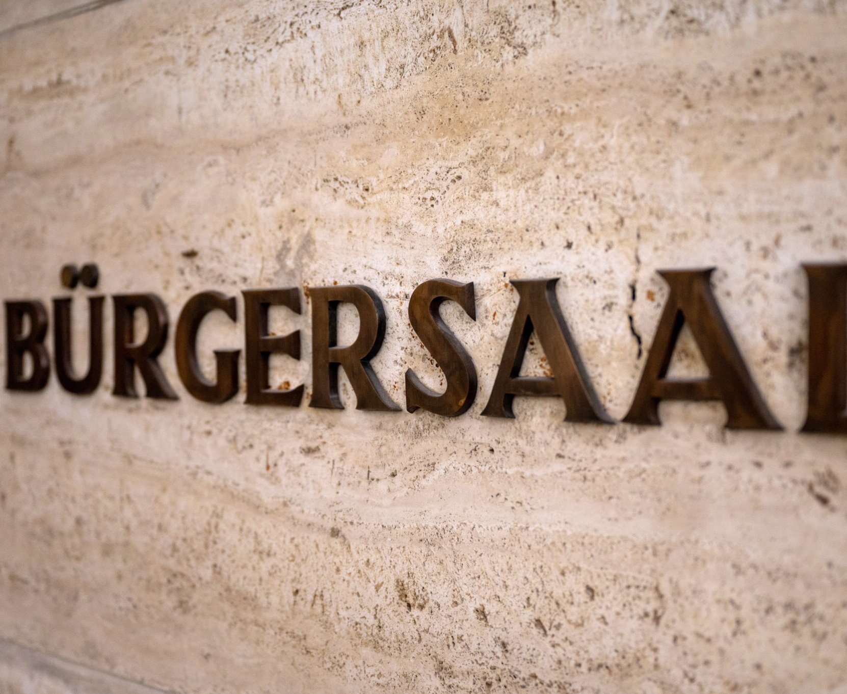 Schriftzug "Bürgersaal"