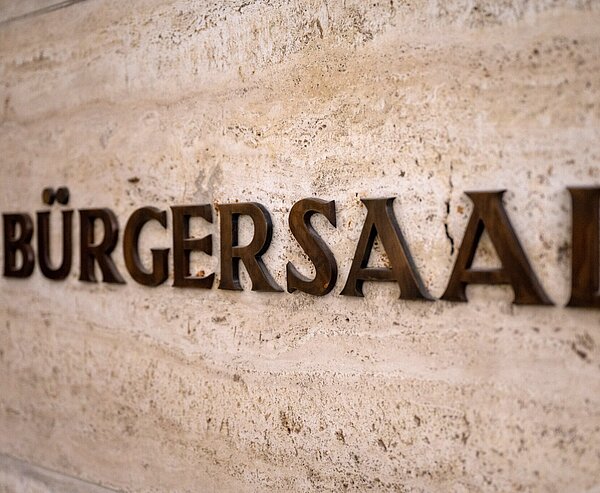 Schriftzug "Bürgersaal"