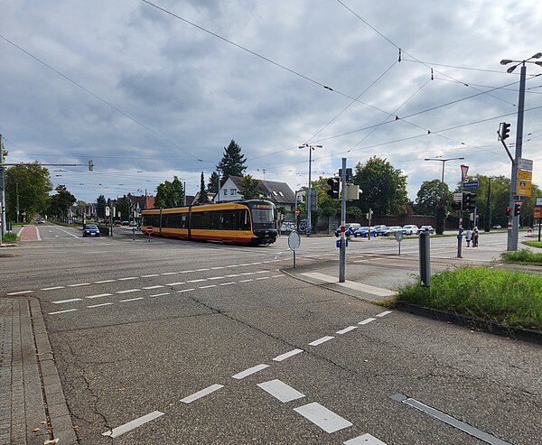 Kreuzung Neureuter Straße und Siemensallee