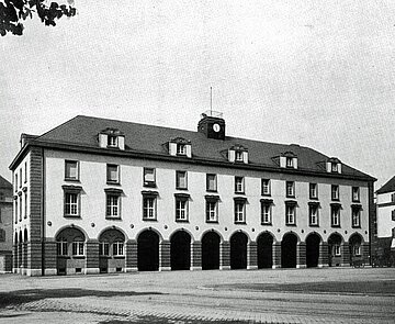 Die 1926 errichtete alte Hauptfeuerwache in der Ritterstraße.