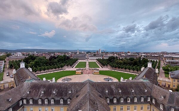 Schloss Karlsruhe von oben, Fächerstadt