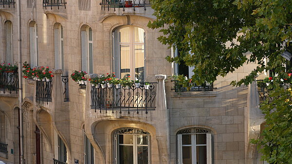 Bild eines Gebäudes.