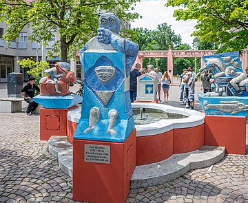 Kauzbrunnen-Emil-Wachter