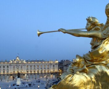 Bild zeigt Place Stanislas in Nancy