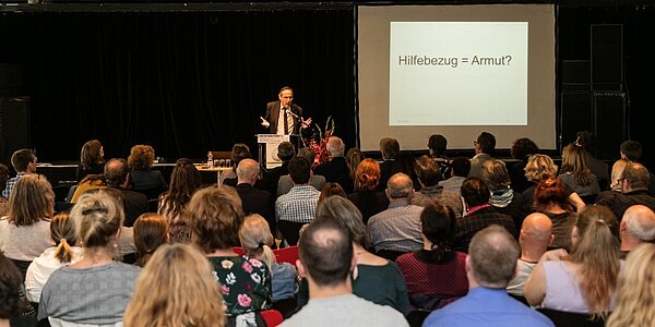 Vortrag Prof. Dr. Cremer, Fachtag Armutsbekämpfung