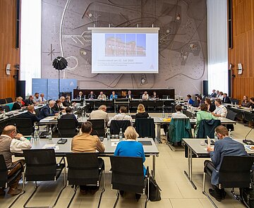Gemeinderatssitzung zur Einbringung des Entwurfs zum Doppelhaushalts im Bürgersaal