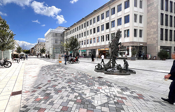 Ansicht der fertiggestellten Kaiserstrasse im Bereich Lammbrunnen und Lammstraße