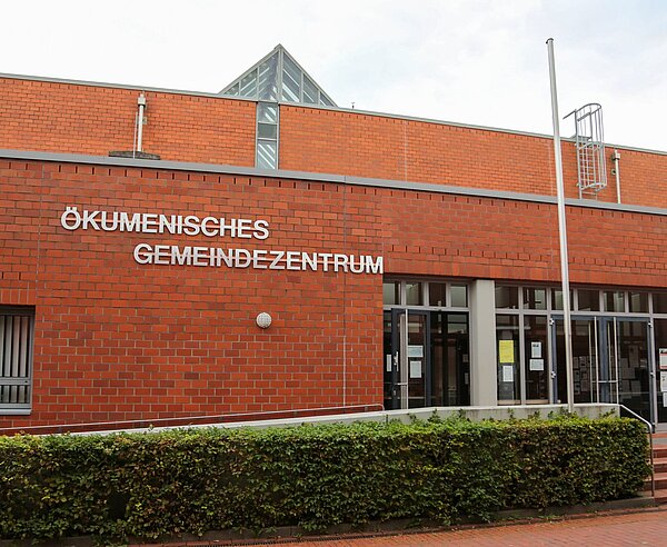 Außenansicht des Ökomenischen Gemeindezentrum in Oberreut
