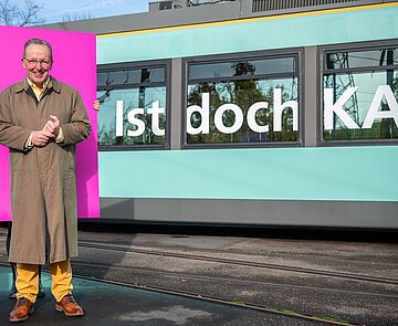 Bürgermeister Dr. Albert Käuflein präsentiert die neue Personalmarketing-Kampagne.