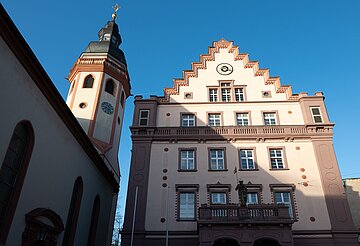 Außenansicht des Durlacher Rathauses