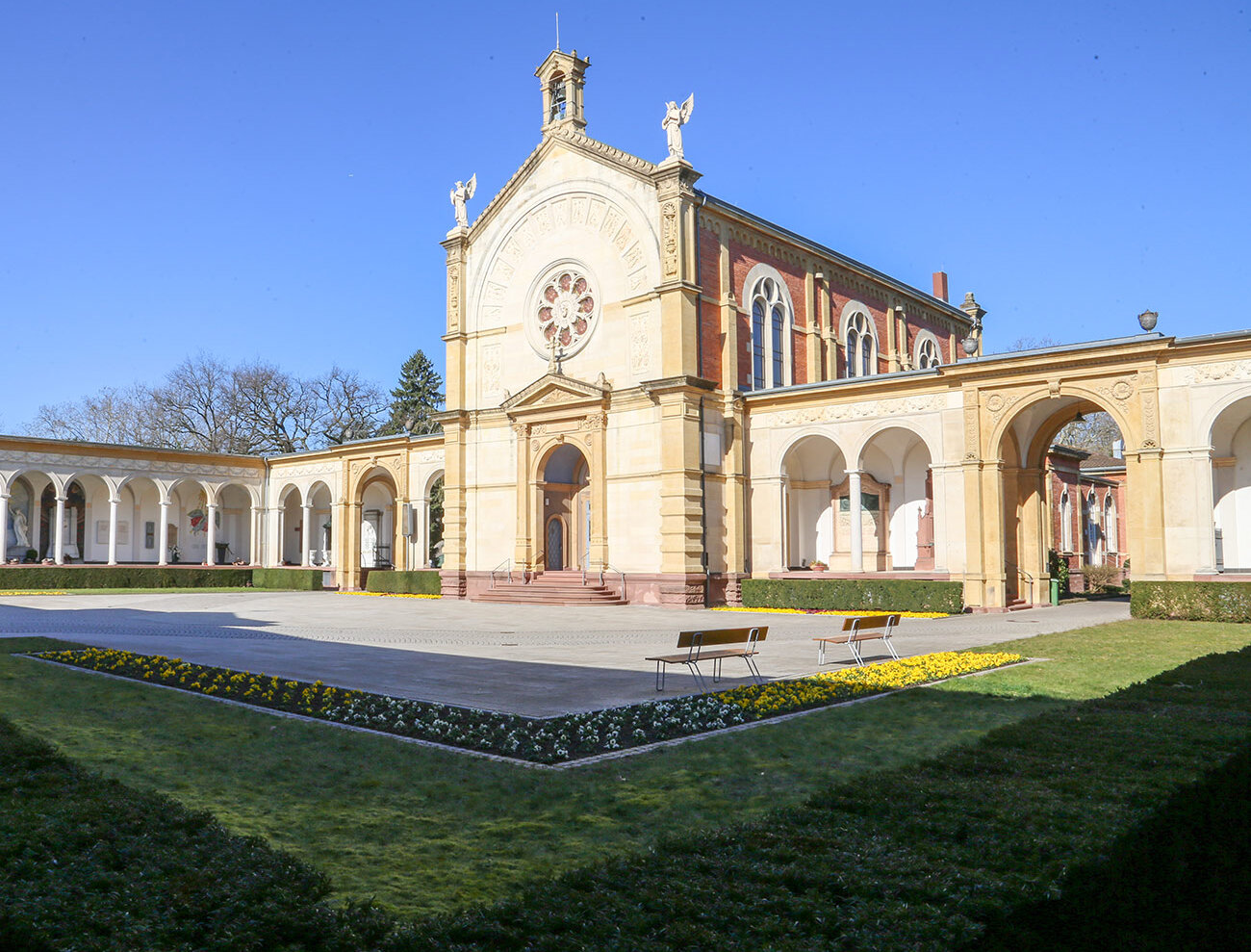 Große Kapelle Hauptfriedhof Ehrenhof