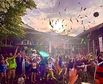 Seit 75 Jahren eine starke Stimme für die Bedürfnisse von Kindern und Jugendlichen: Der Stadtjugendausschuss feiert Geburtstag. 