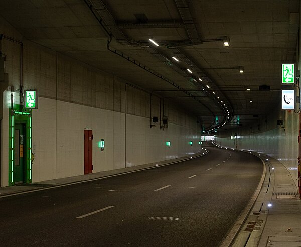 Ansicht des Karoline-Luise-Tunnels ohne Autos