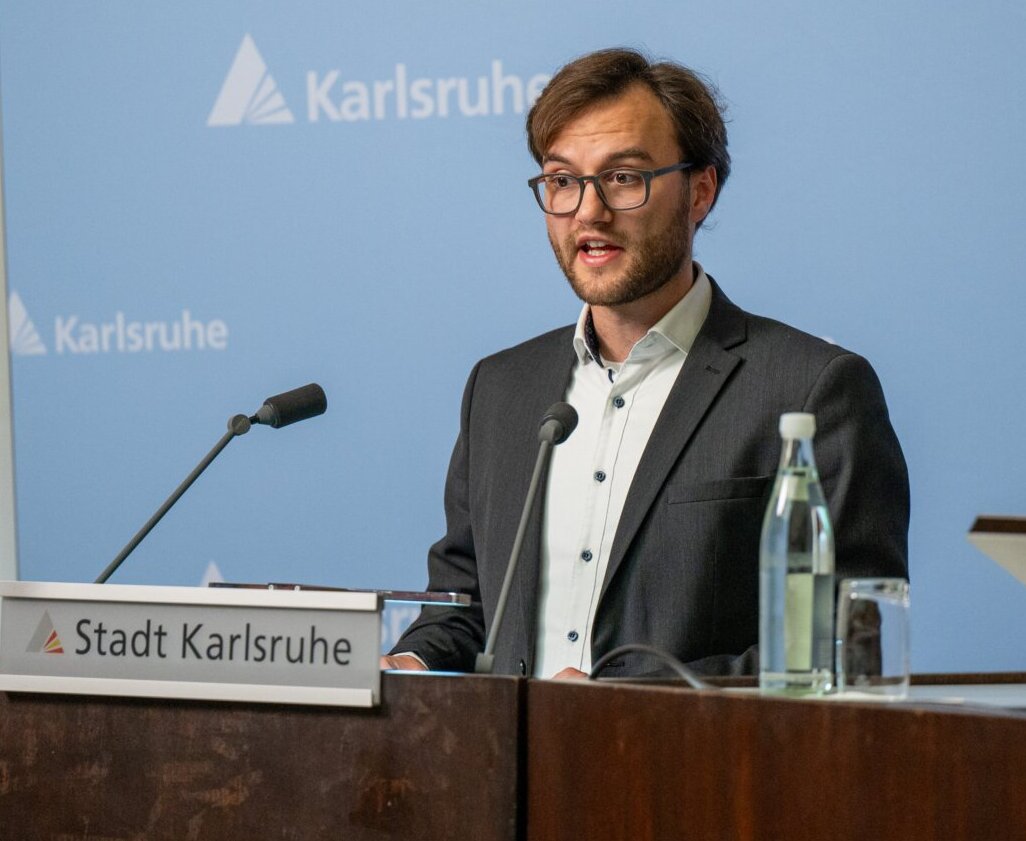 Eine lebenswerte Zukunft für alle Karlsruher Bürgerinnen und Bürger hatte GRÜNE-Fraktionschef Aljoscha Löffler im Blick.