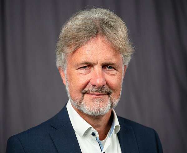 Porträt von Dr. Frank Mentrup