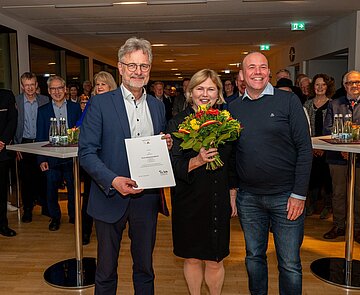 OB Mentrup mit Planungsamts-Chefin Anke Karmann-Woessner und Bürgermeister Daniel Fluhrer bei der Verabschiedung in der Karlskantine