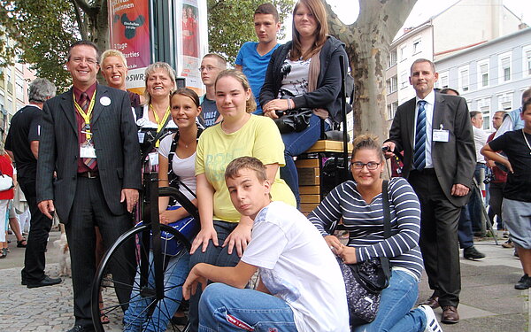 jes-Projekt: Ewiger Parkplatz von Carl Benz