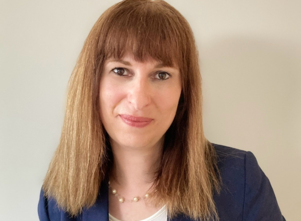 Das Foto zeigt die Ortsvorsteherin von Wettersbach, Frau Kerstin Tron