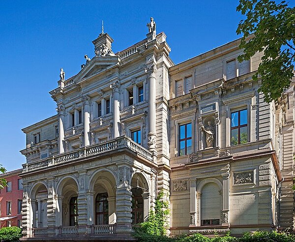 Außenansicht des Prinz-Max-Palais, 2013