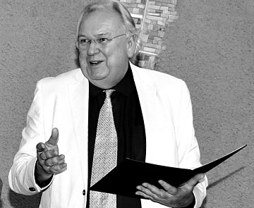 Prof. Hansgeorg Schmidt-Bergmann bei der Verleihung des Hermann-Hesse-Preises 2024 im Bürgersaal im Rathaus am Marktplatz.