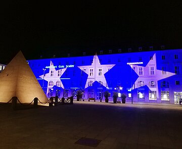 Abbildung Marktplatz mit Illumination Europa