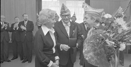 Verleihung der Ehrenmedaille der Stadt Karlsruhe an den Präsidenten des Festausschusses Karlsruher Fastnacht Alfred Demmer